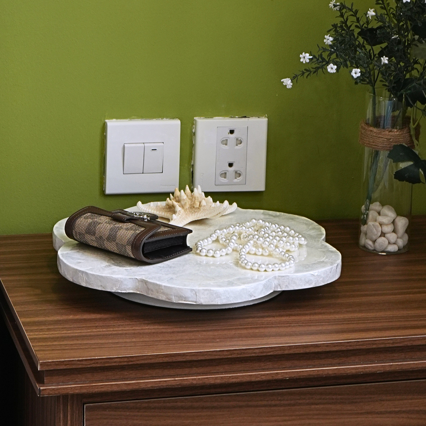 Scalloped Capiz Shells Lazy Susan