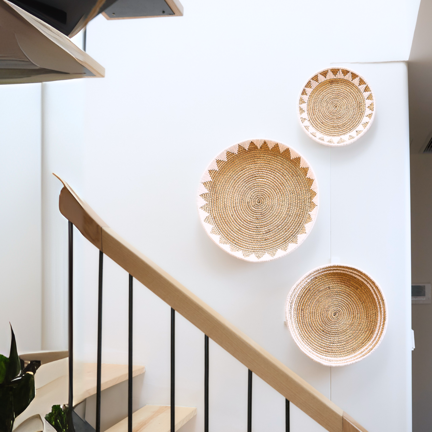 Set of 3 Round Water Hyacinth Wall Baskets